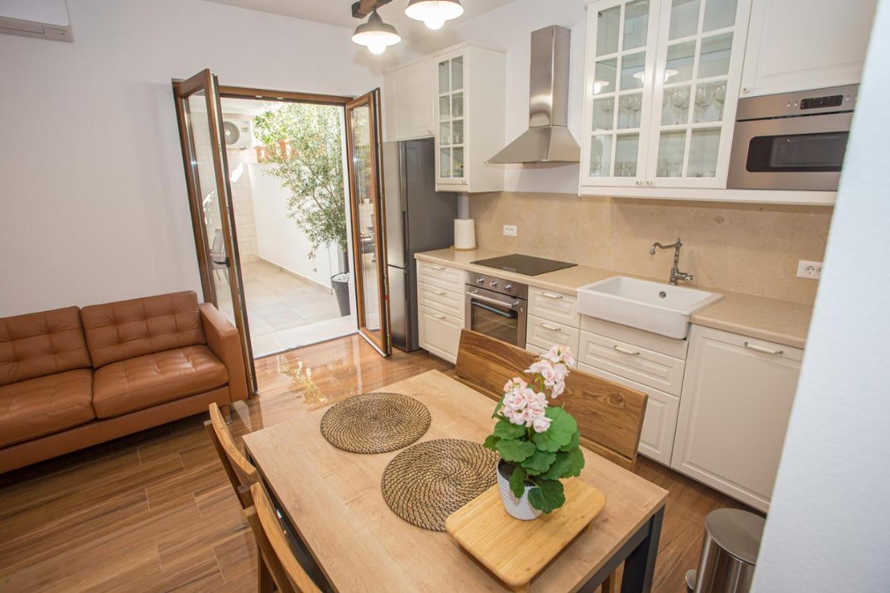 Holiday Home Camellia Porec Exterior photo